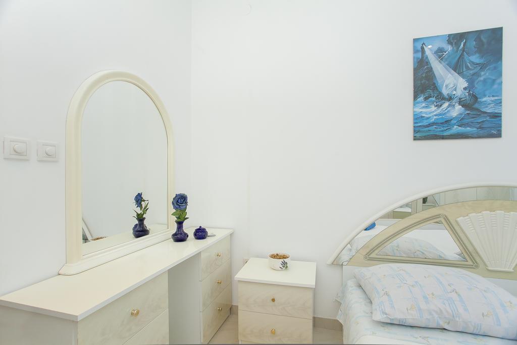 Guest House Mara Vela Luka Ngoại thất bức ảnh