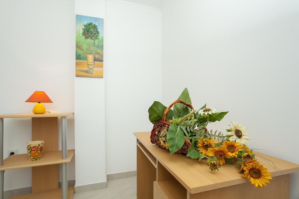 Guest House Mara Vela Luka Ngoại thất bức ảnh