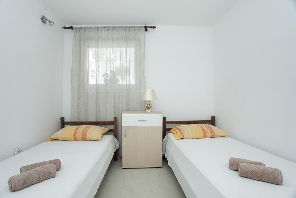 Guest House Mara Vela Luka Ngoại thất bức ảnh