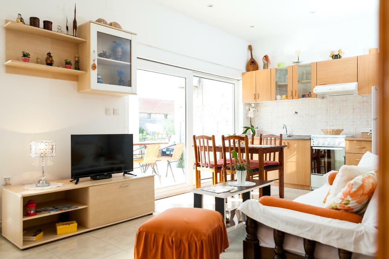 Guest House Mara Vela Luka Ngoại thất bức ảnh