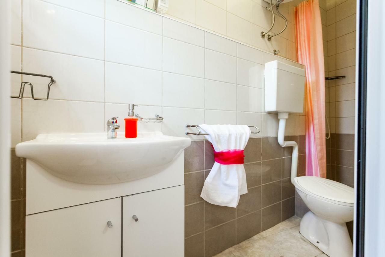 Guest House Mara Vela Luka Ngoại thất bức ảnh