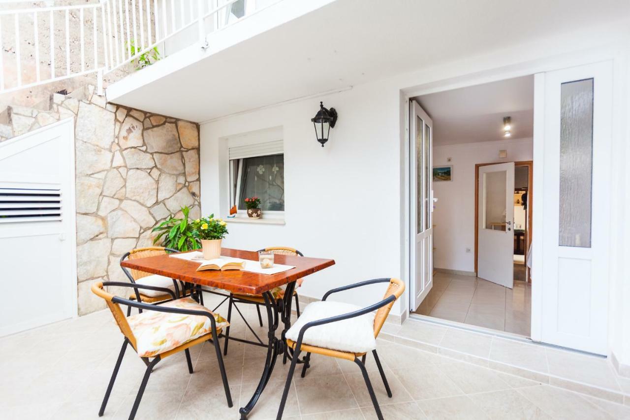 Guest House Mara Vela Luka Ngoại thất bức ảnh
