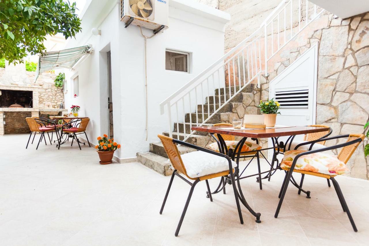 Guest House Mara Vela Luka Ngoại thất bức ảnh