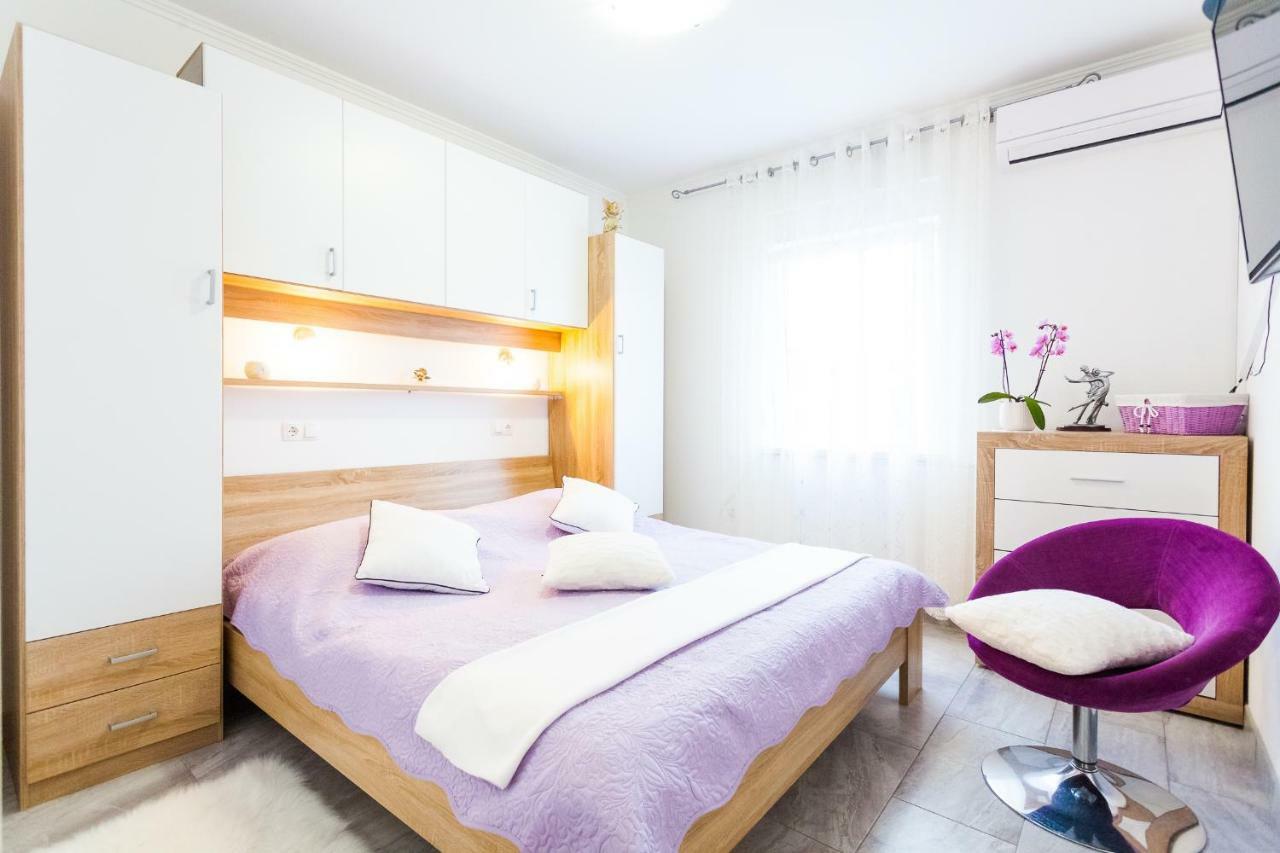 Guest House Mara Vela Luka Ngoại thất bức ảnh