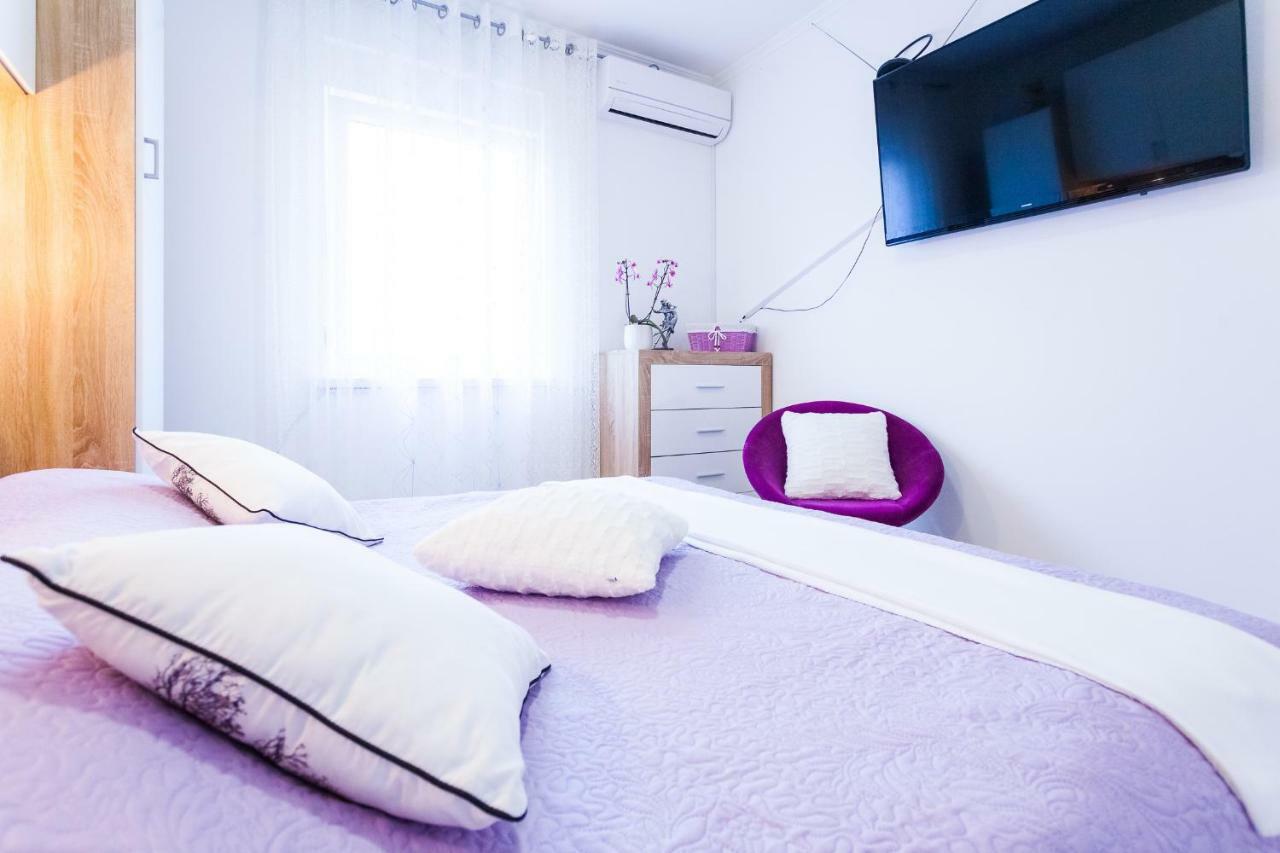Guest House Mara Vela Luka Ngoại thất bức ảnh